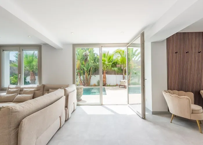 Casa Belle Luxury Side