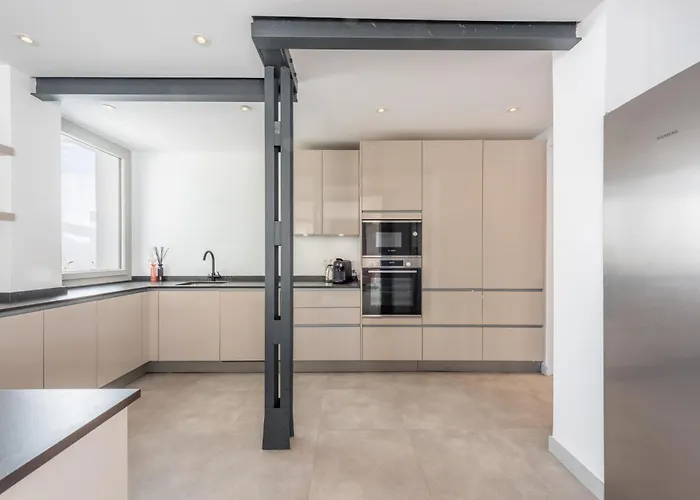 Casa Belle Luxury Side